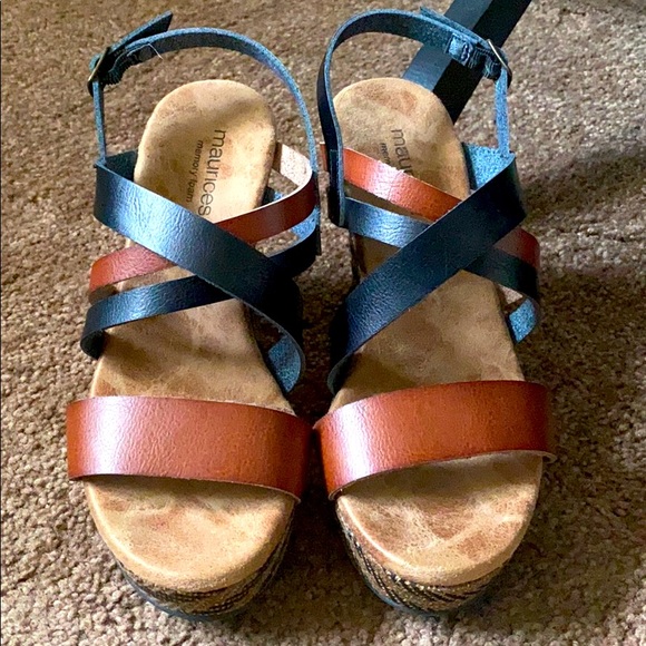 Wedge Sandals - Picture 2 of 4